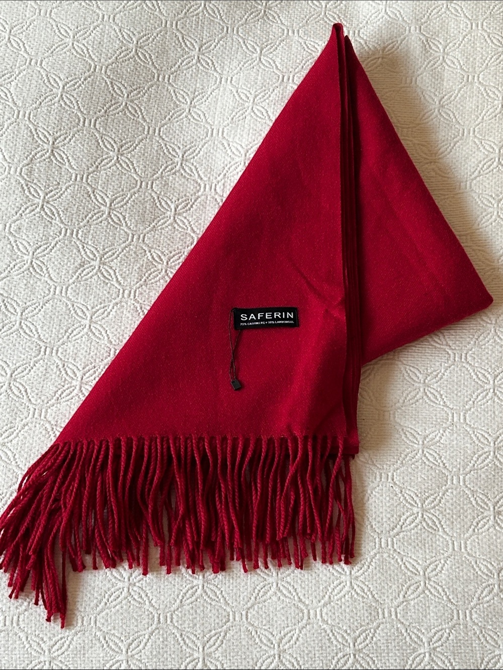 Saferin Classic Fringe Scarf Natural Fibers 70% Cashmere 30% Lambs Wool. NWOT.